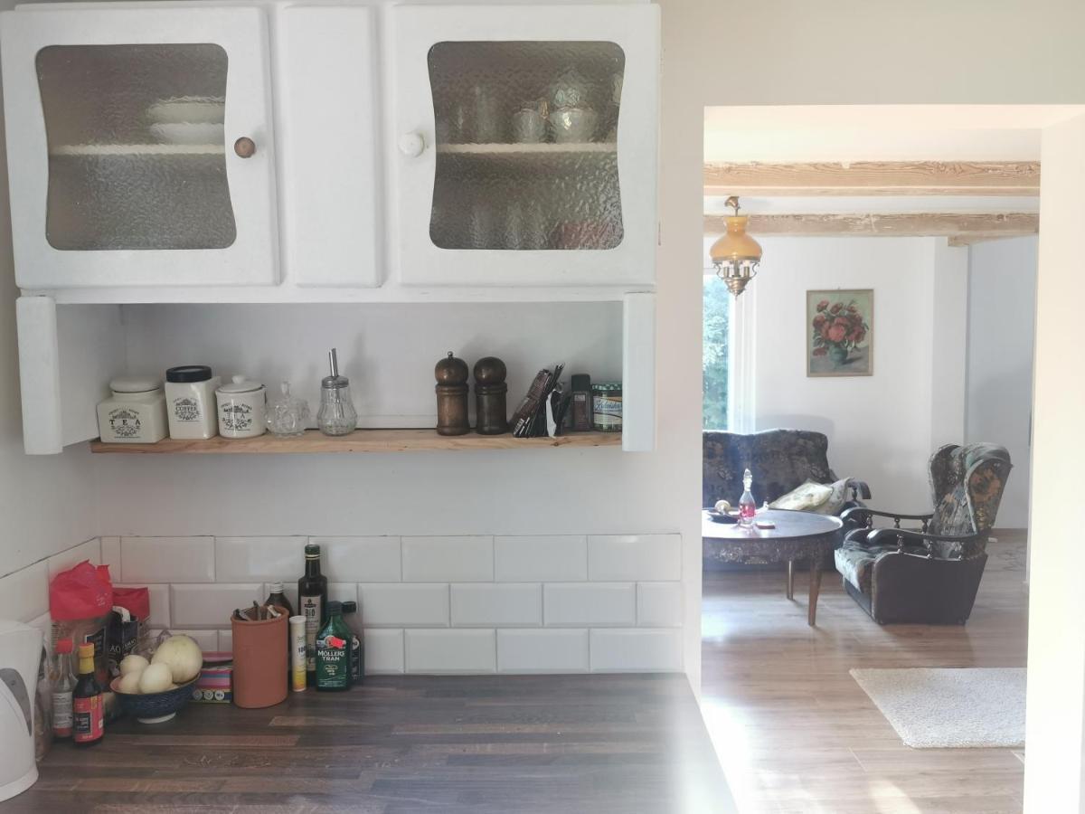Kraina Bugu Villa Parosla Bagian luar foto